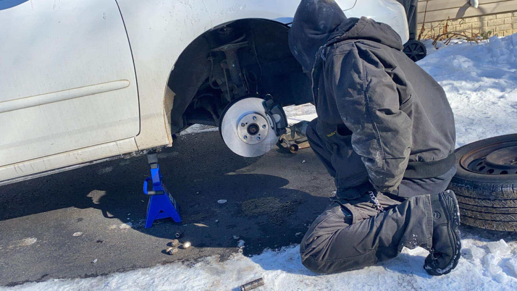 It was well below freezing the entire day today, but that didn’t stop me from doing this front brake service with new calipers on this 2006 Toyota